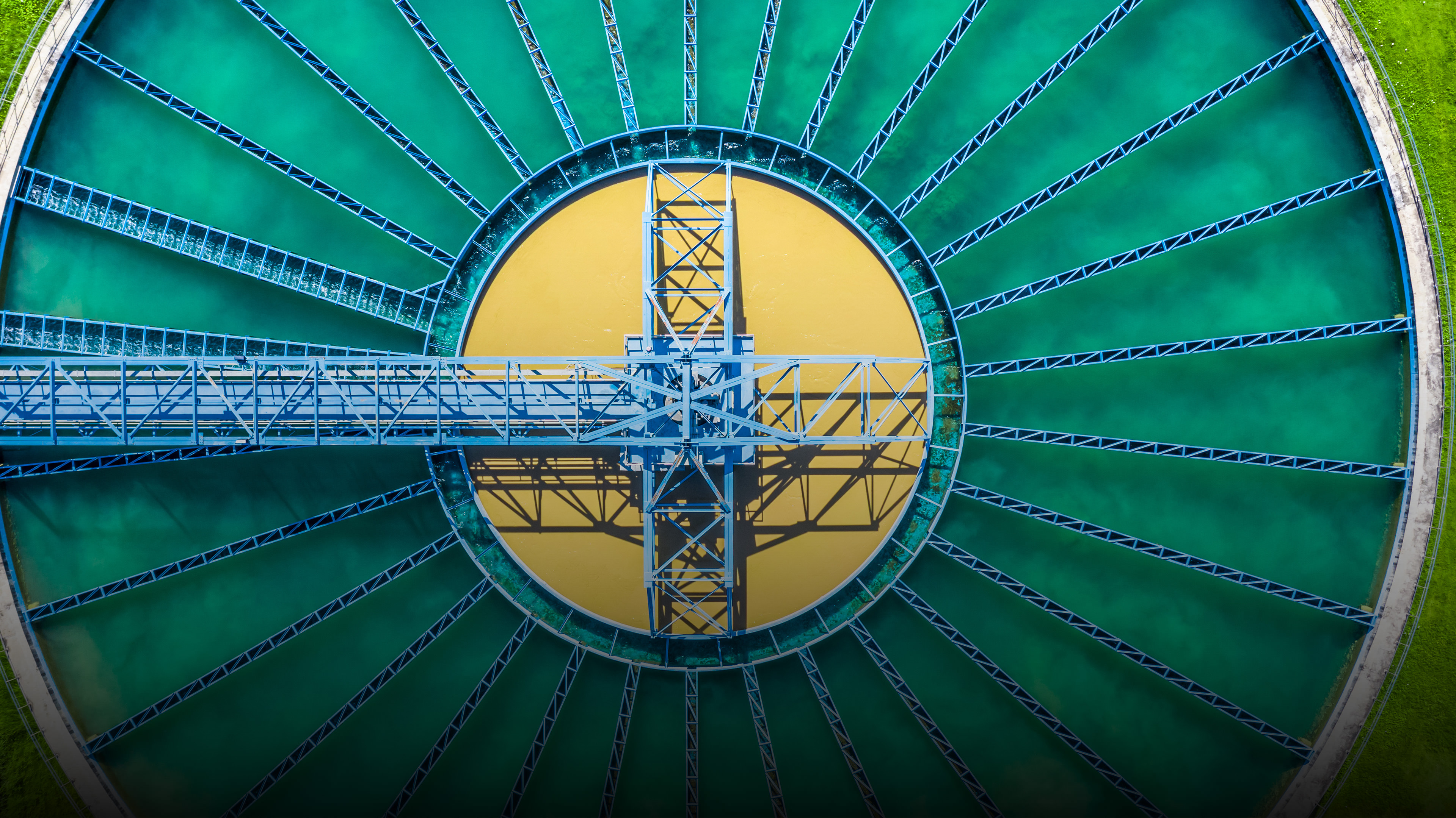 Kritisk Forsyning I Praksis Sikkerhed I El , Strøm Og Vandsektoren (1)