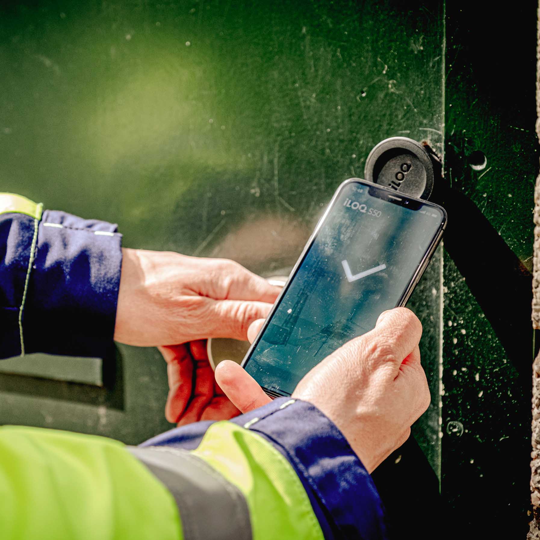 Nis2 Sikkerhed Lås På Dør Mobil Adgang
