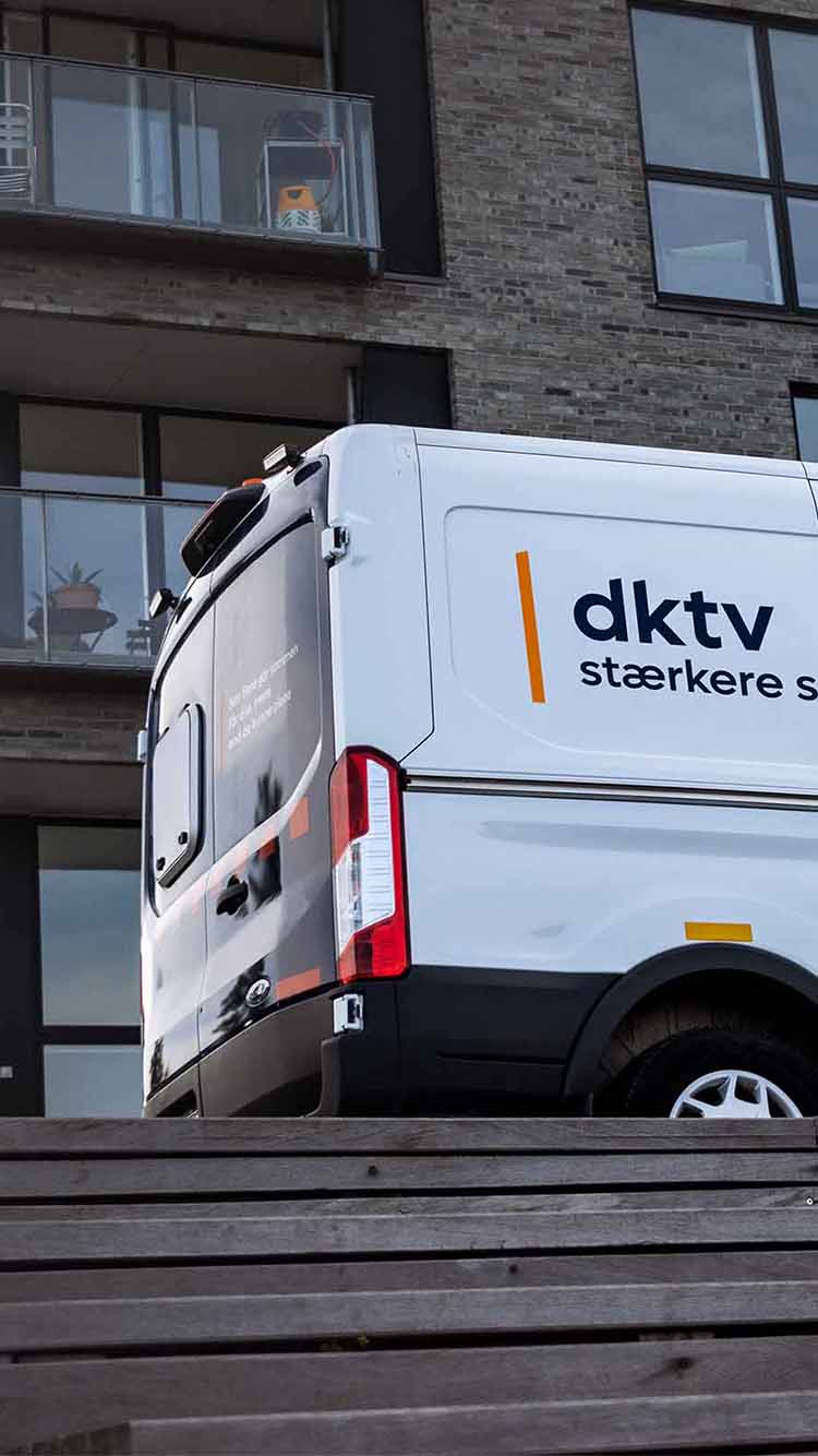 Flot Teknikerbil Med Dktv Logo København ,Mobil