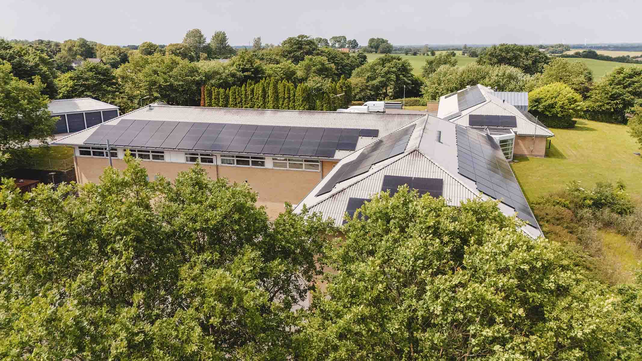 Solceller Paa Egne Tage Reducerer Co2