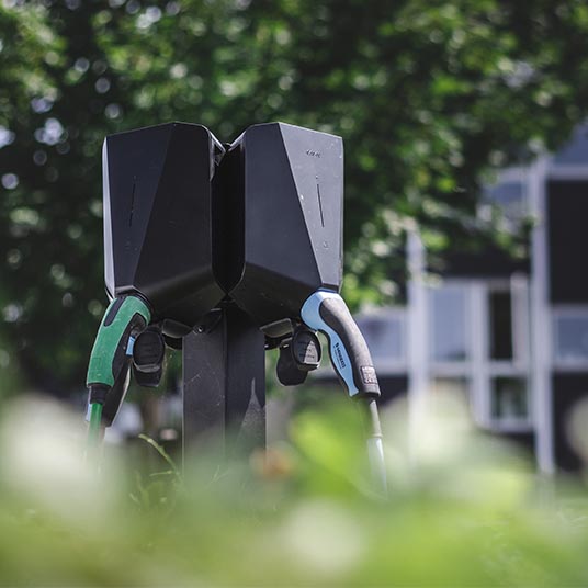 Elbillader Easee I Boligforening Mobil