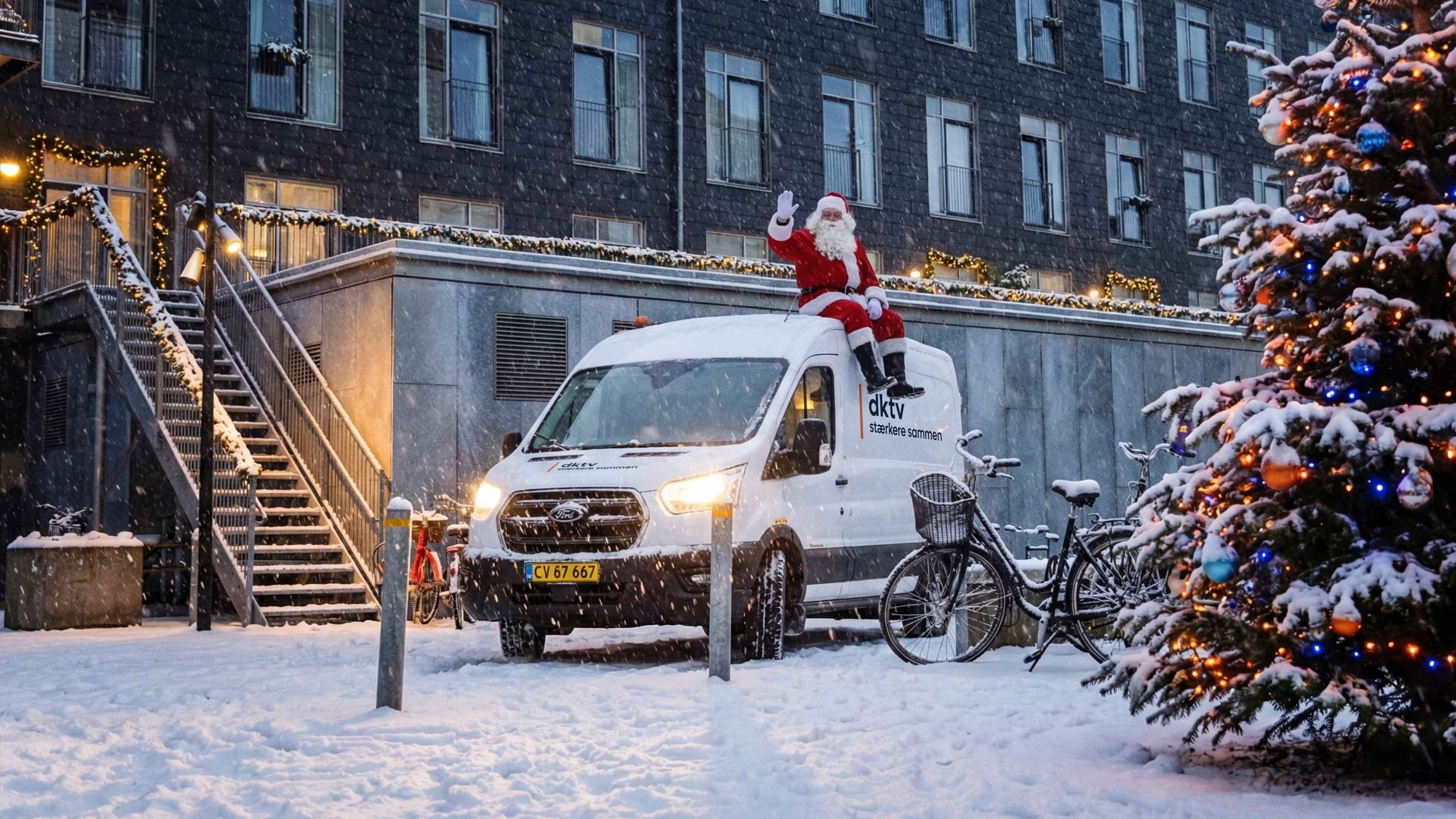 Dktv Tekniker Med Julemanden1